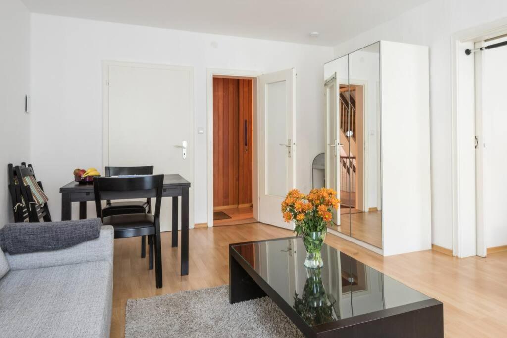 Gemuetliche Wohnung Im Schwarzwald In Bester Lage Von Bad Wildbad Eksteriør bilde